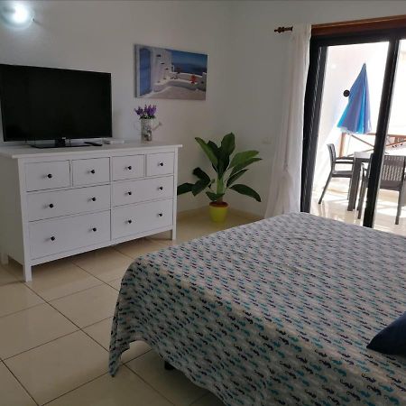 Large Studio Apartment With Lovely Terrace And Wifi Los Cristianos  Exteriér fotografie
